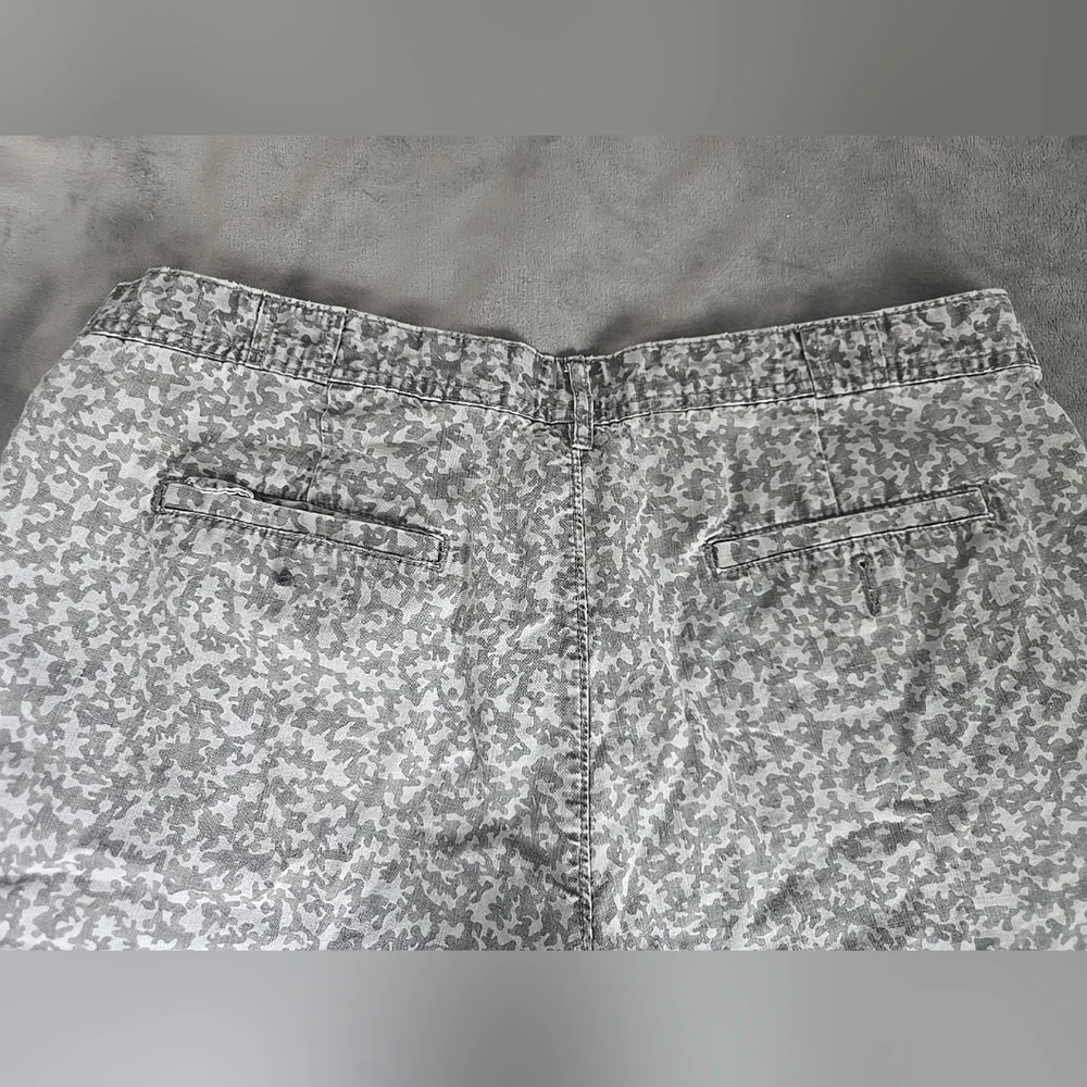 Slate & Stone Shorts Mens 34 Light & Dark Grays Chino Denim Botanical Men's
